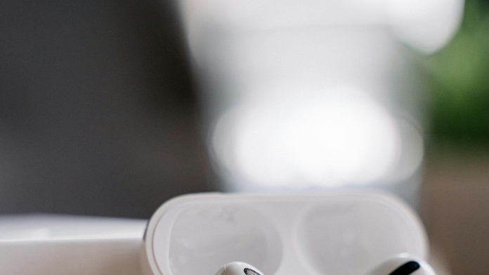 Unlocking the Magic: How to Put AirPods in Pairing Mode